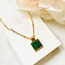 将图片加载到图库查看器,dark green square Malachite stone set in rub over setting, smooth. on 18ct yellow gold bobbled chain