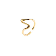 将图片加载到图库查看器,Silver Open Wave Ring