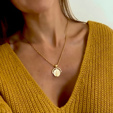 将图片加载到图库查看器,Roman Arc Coin Necklace