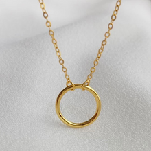 将图片加载到图库查看器,Gold Hoop Necklace