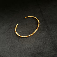 将图片加载到图库查看器,18ct Gold Plated Beaded Cuff