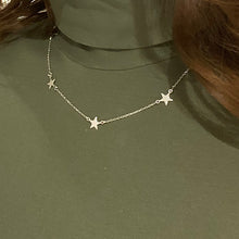 将图片加载到图库查看器,Silver Star Necklet