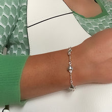 将图片加载到图库查看器,Silver Heart Bracelet