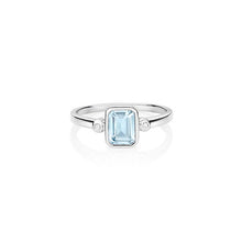 Cargar imagen en el visor de la galería, 9ct Aquamarine & Diamond Ring
