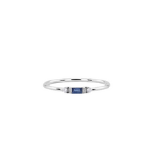 将图片加载到图库查看器,Sapphire Blue Dainty Ring