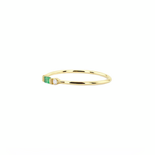 将图片加载到图库查看器,Emerald Green Dainty Ring