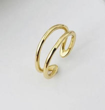 Load image into Gallery viewer, 18ct yellow gold open ring, 2 plain bands of gold
