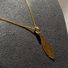 Load image into Gallery viewer, Feather Gold Necklace

