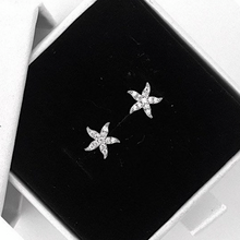 Load image into Gallery viewer, White Gold Starfish Stud
